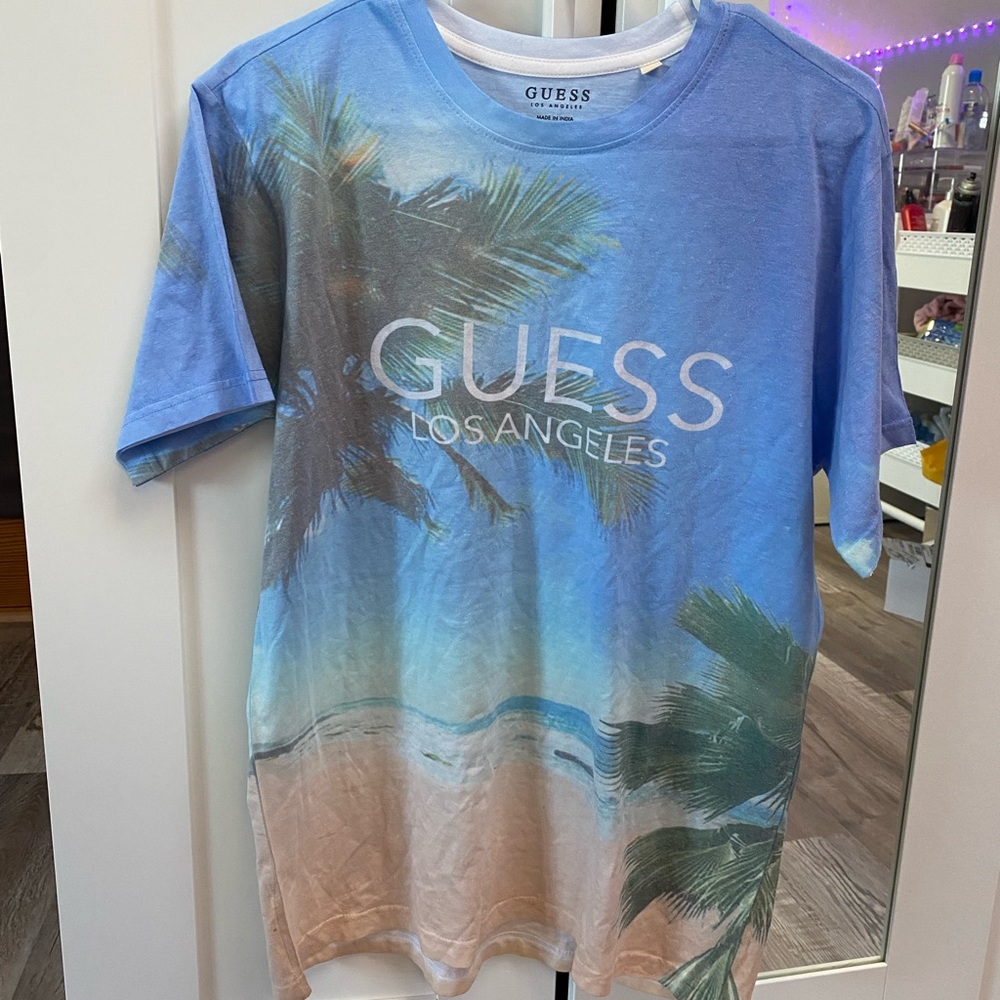 Graphic tropical t-shirt